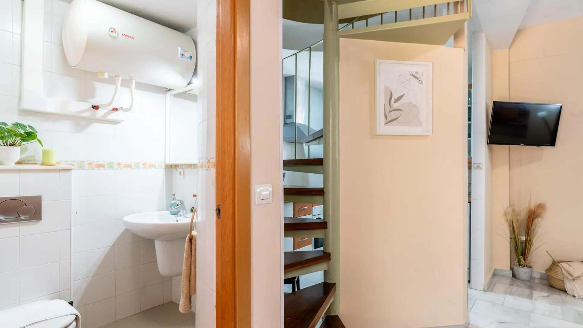 Edomus San Jacinto Apartman Sevilla