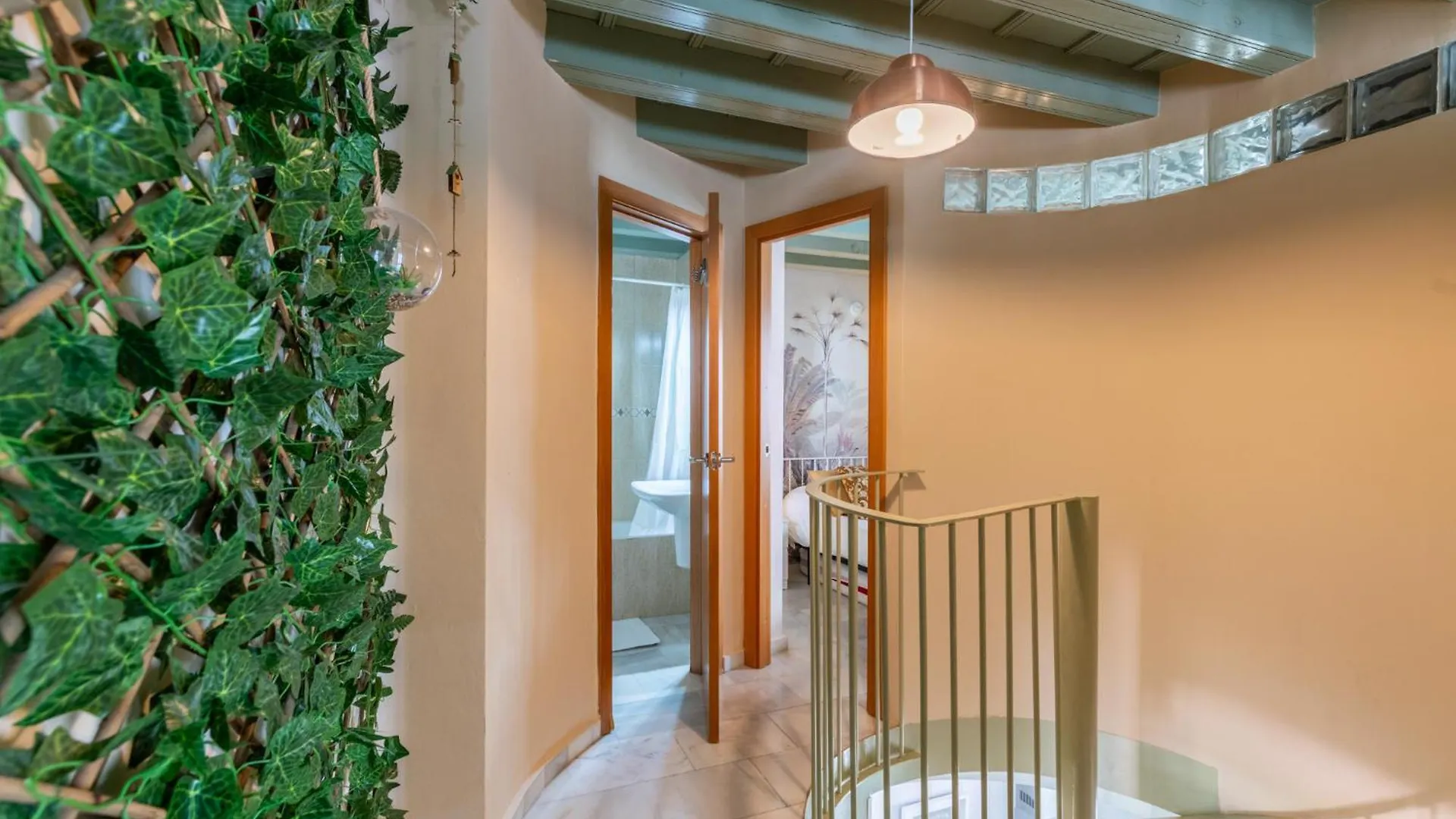 Edomus San Jacinto Apartman Sevilla 0*,  Spanyolország