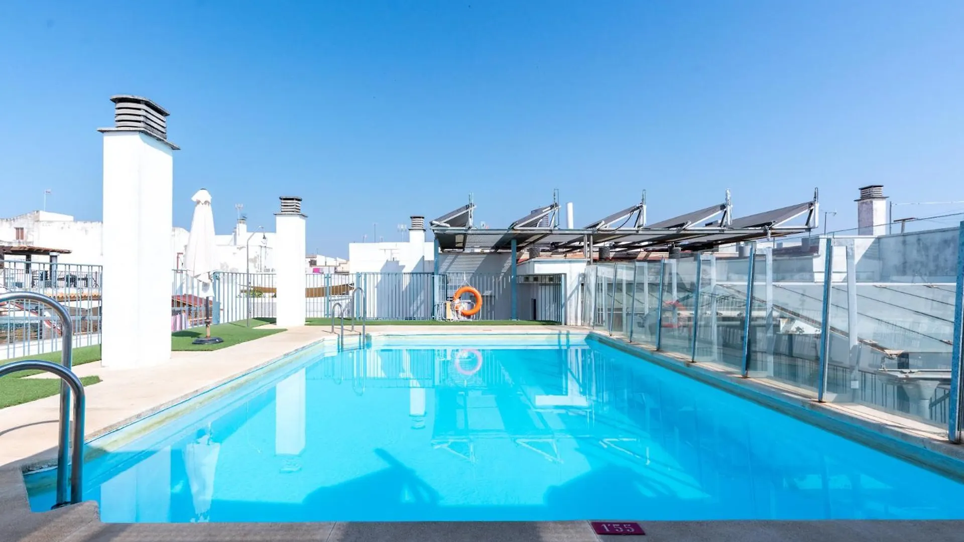 Edomus San Jacinto Apartman Sevilla 0*,